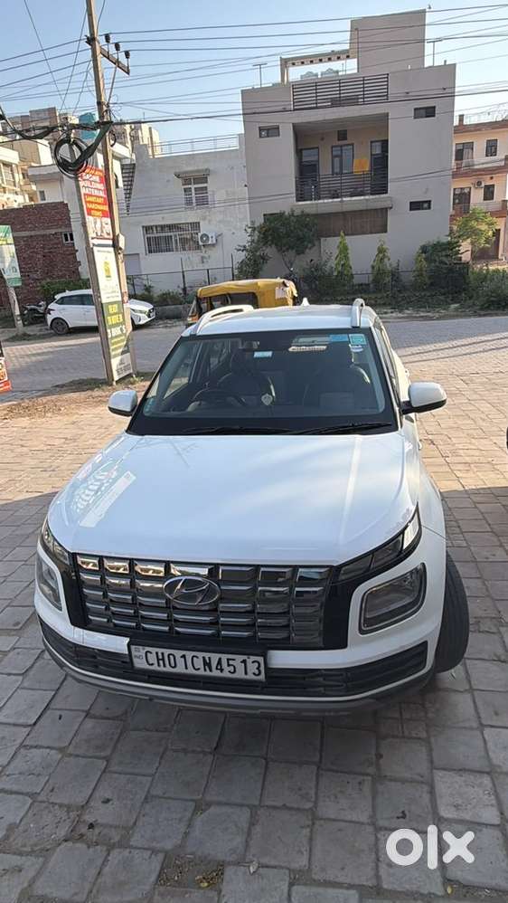 Hyundai Venue 2023 Car