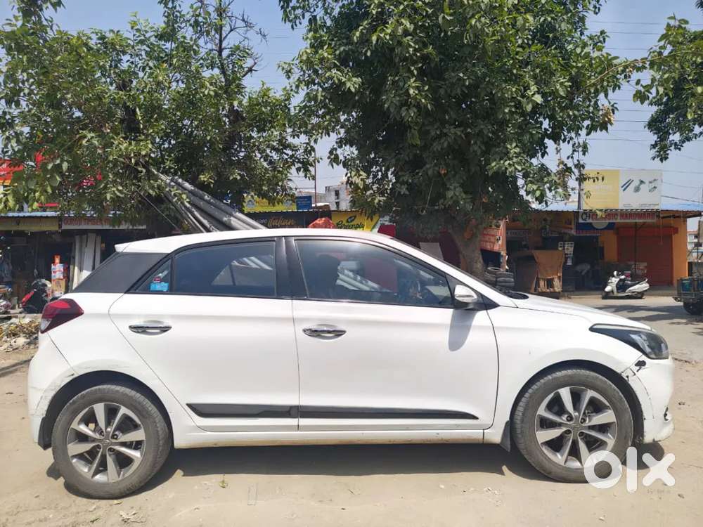Hyundai Elite I20 Asta Option, 2015, Petrol