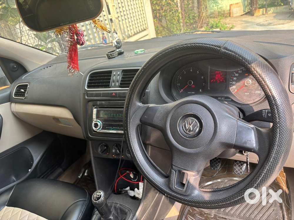 Volkswagen Polo 2010 Petrol 90000 Km Driven