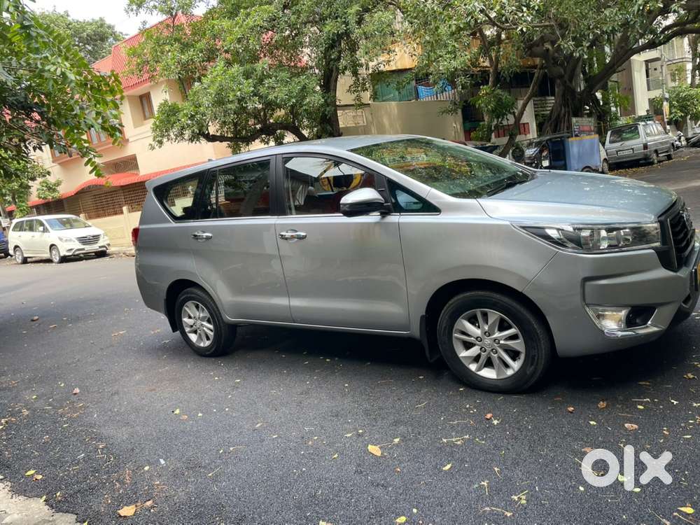 Toyota Innova Crysta 2024