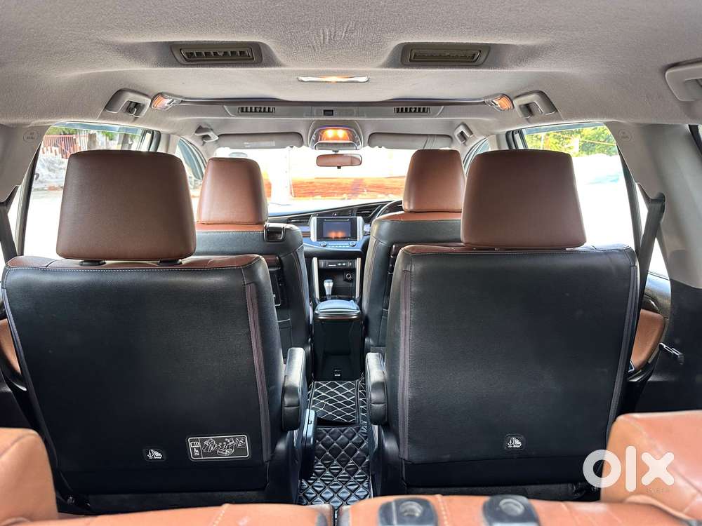 Toyota Innova Crysta 2.8z Automatic, 2017, Diesel