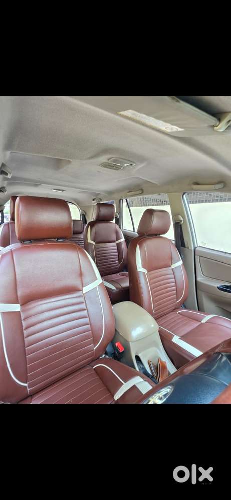 Toyota Innova 2.5 G (diesel) 7 Seater Bs Iv, 2015, Diesel