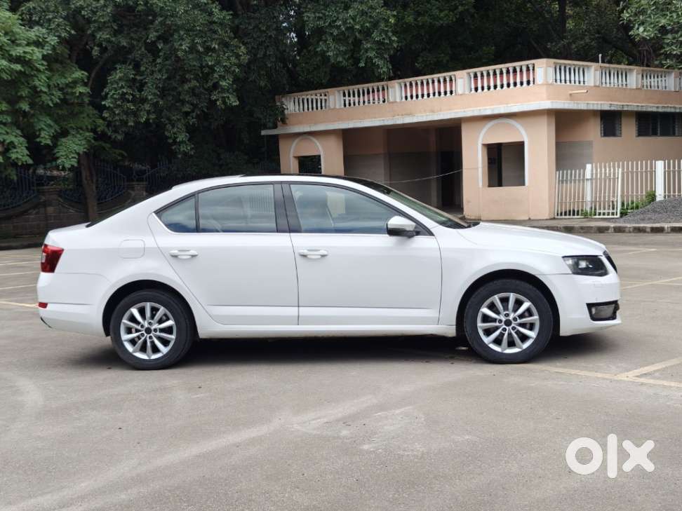 Skoda Octavia Elegance 2.0 Tdi At, 2015, Diesel