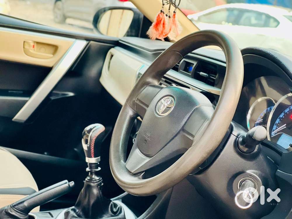 Toyota Corolla Altis, 2014, Petrol