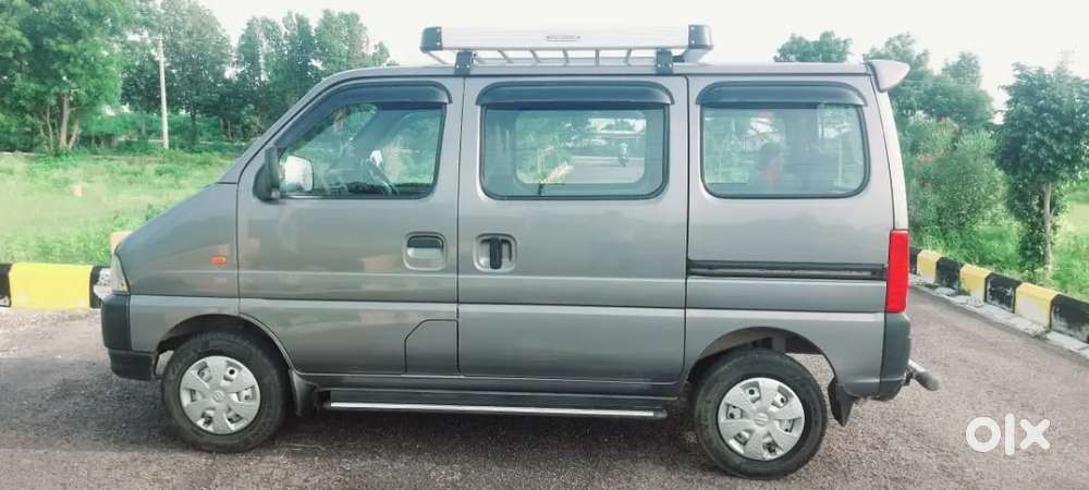 Maruti Eeco Smiles 5-seater Ac 2025