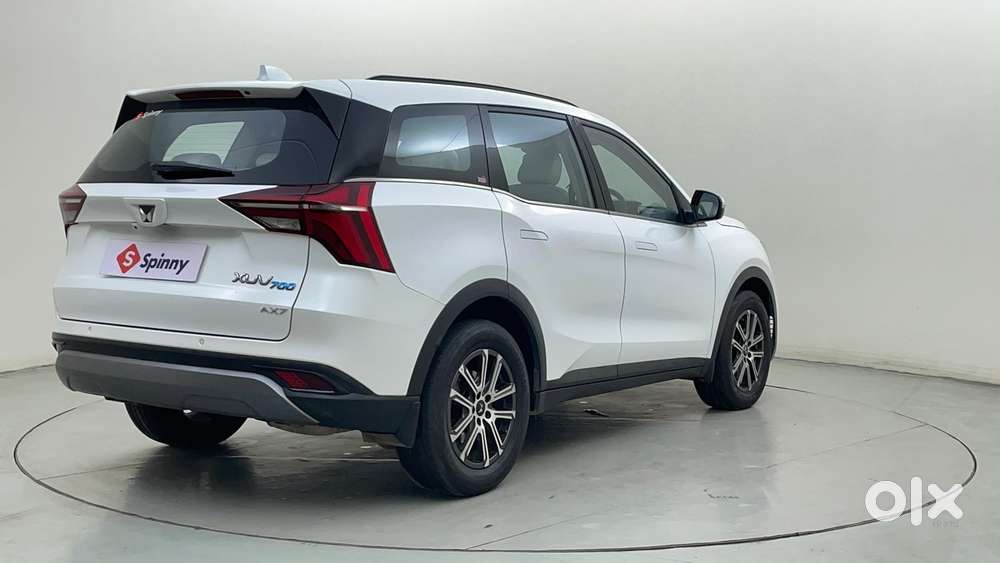 Mahindra XUV700 2.0 AX 7 Petrol MT Str, 2025, Petrol