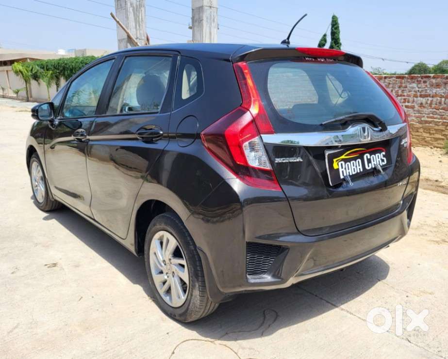 Honda Jazz V Mt Privilege, 2015, Petrol