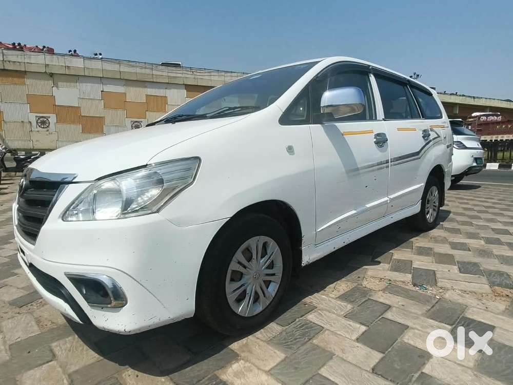 Toyota Innova 2.5 G (diesel) 8 Seater, 2015, Diesel