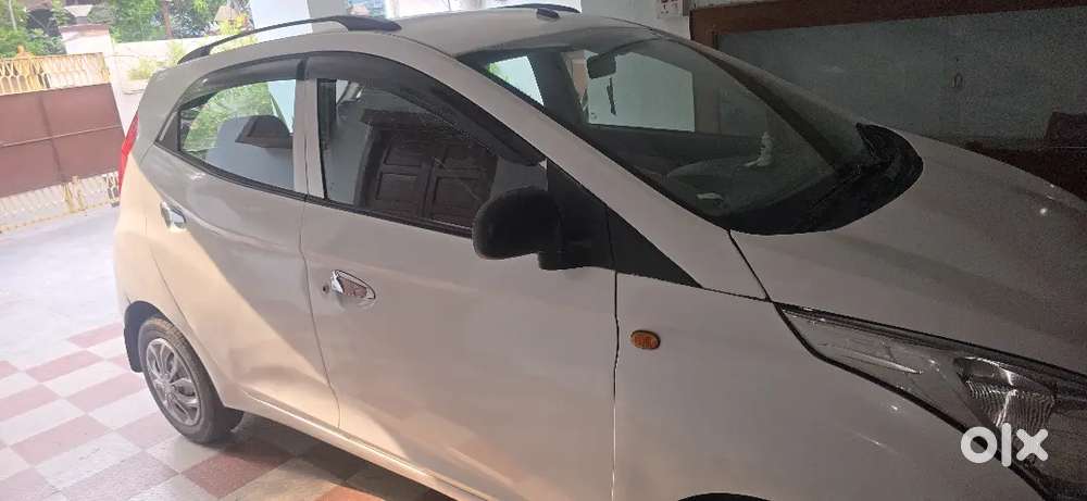 Hyundai Eon 2013 Petrol Well Maintained