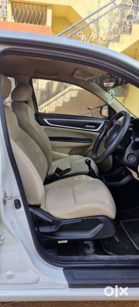 Honda Amaze, 2023, Petrol