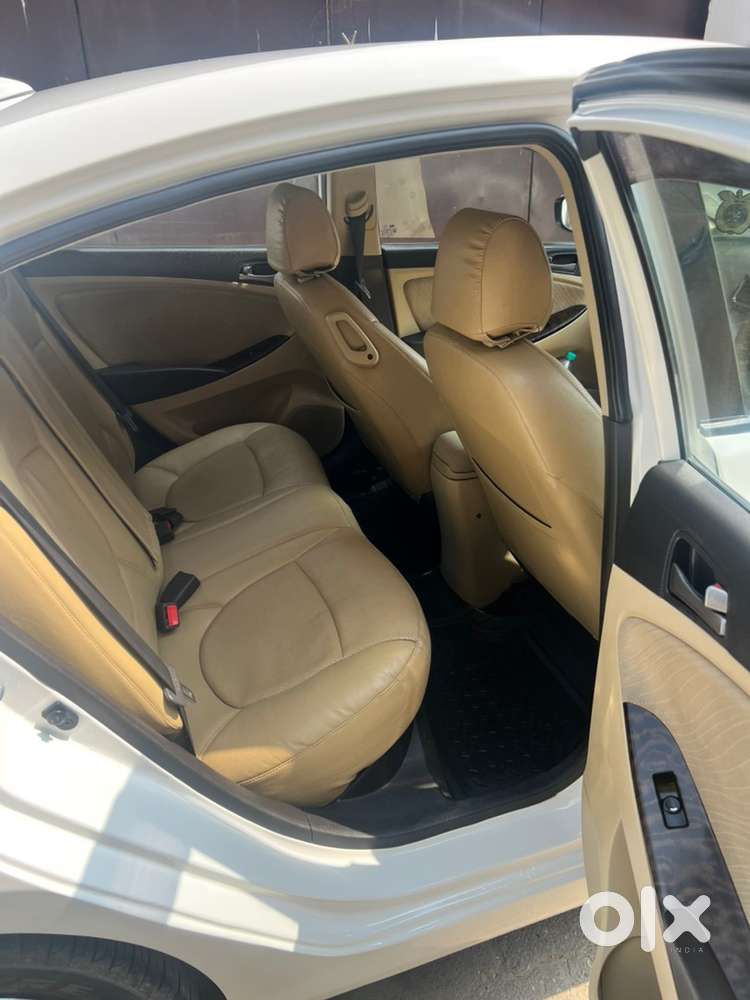 Hyundai Fluidic Verna 2016