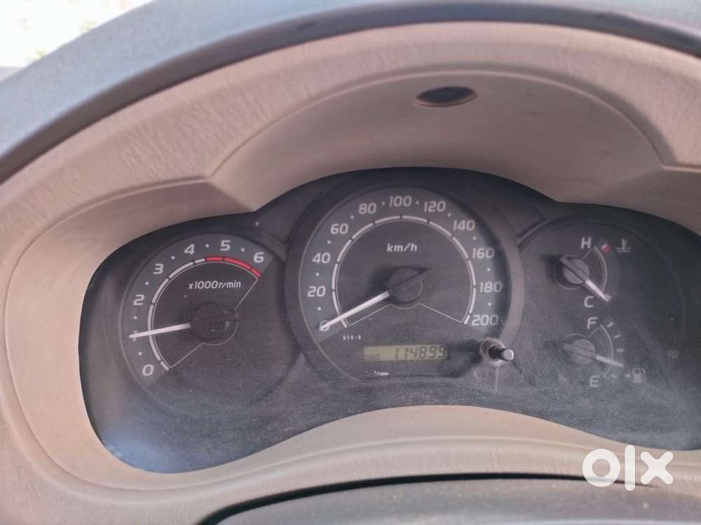 Toyota Innova 2004-2011 2.5 G4 Diesel 8-seater, 2010, Diesel