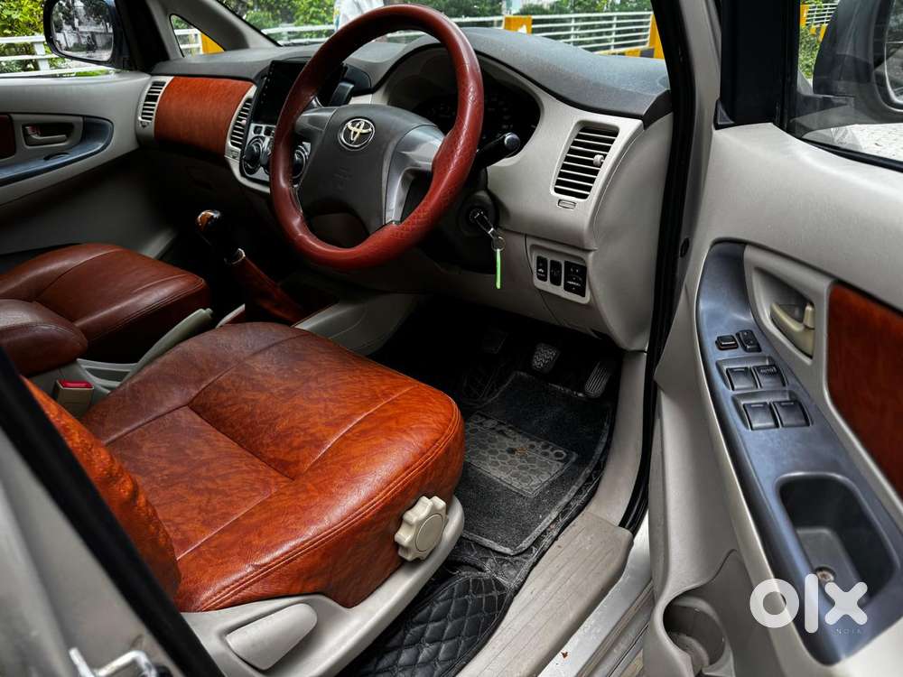 Toyota Innova 2.5 Gx (diesel) 8 Seater, 2012, Diesel