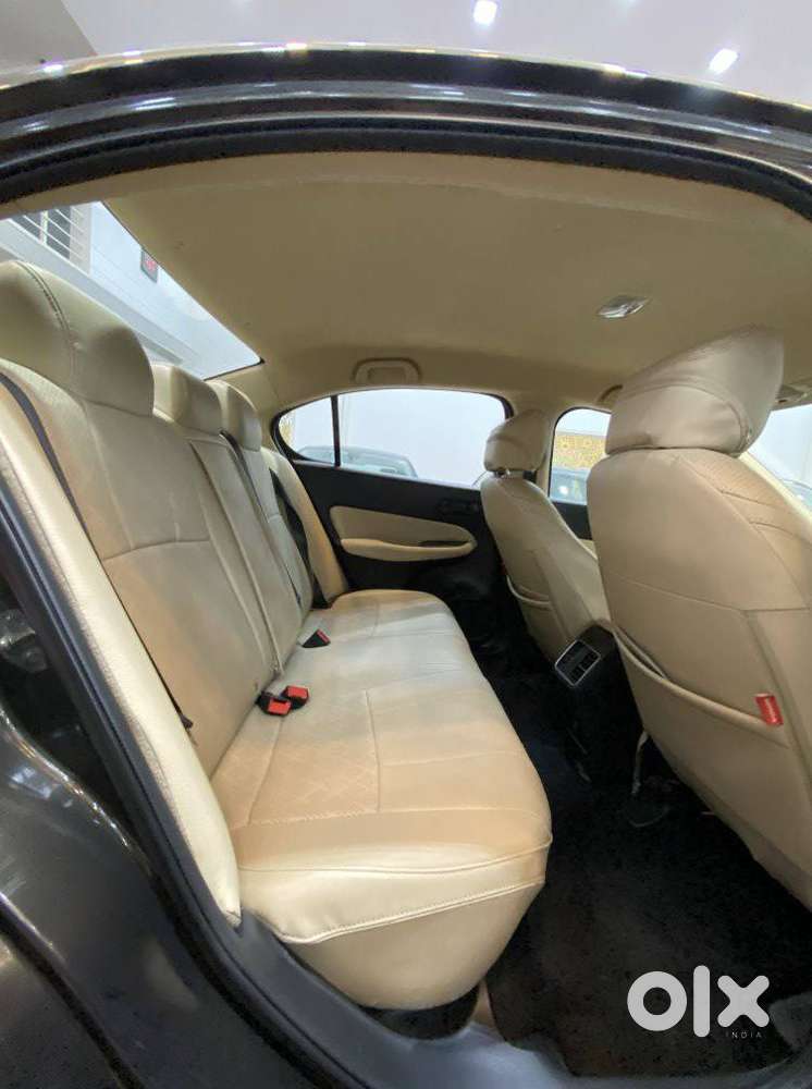 Honda City 1.5 V 5th Gen I-vtec Mt, 2022, Petrol