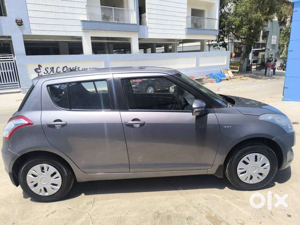 Maruti Suzuki Swift Vxi 1.2 Abs Bs-iv, 2012, Petrol