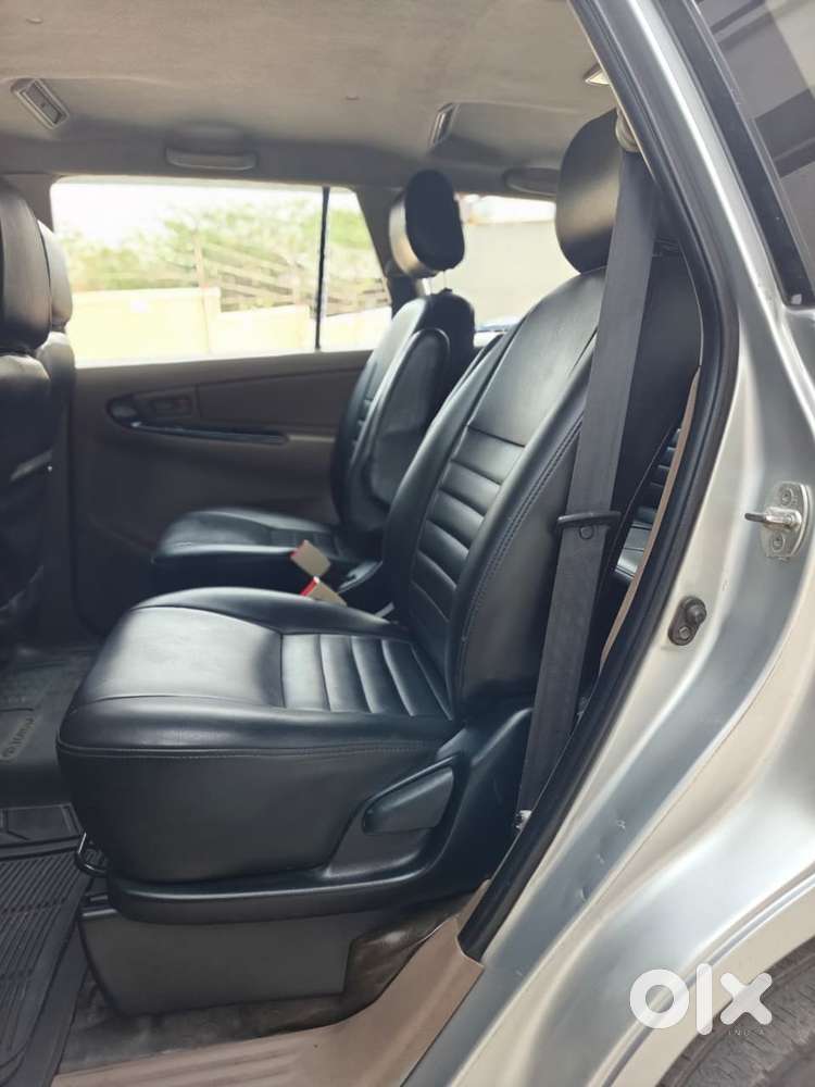 Toyota Innova [2013-2016] 2.5 G4 7 Str, 2016, Diesel