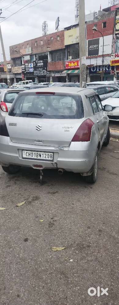 Maruti Suzuki Swift Zxi 2006 Petrol Plus Cng Rc Per Chadhi Hui