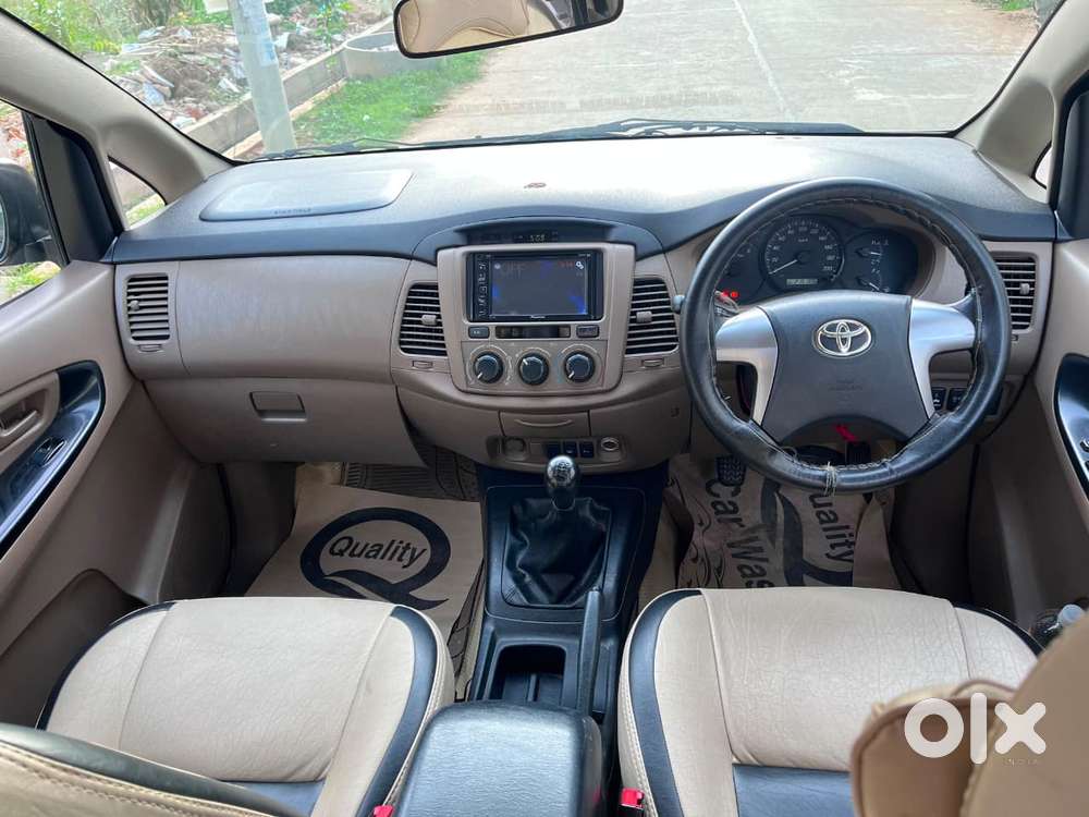 Toyota Innova 2.5 G (diesel) 8 Seater, 2015, Diesel