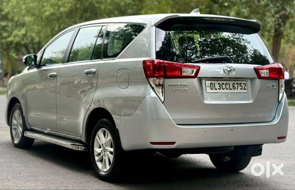 Toyota Innova Crysta 2.8 Gx At 8 Seater, 2017, Petrol