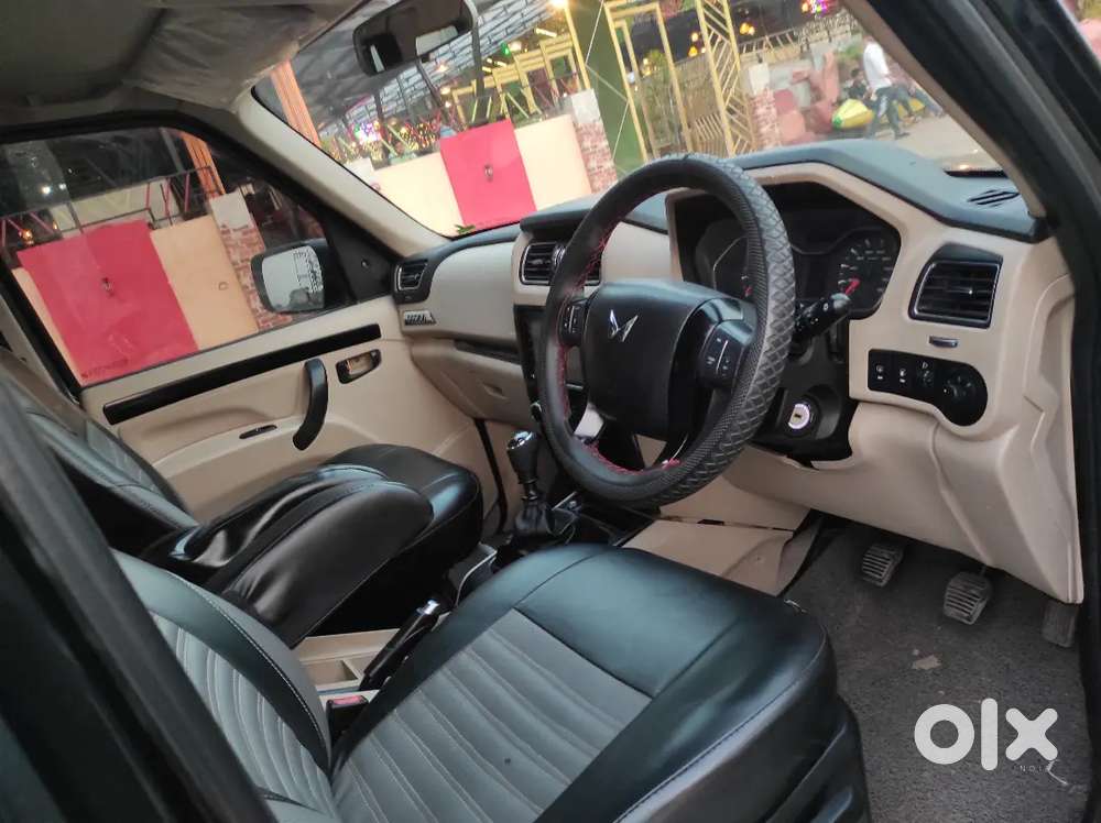 2024 Mahindra Scorpio S11 Top Model / Third Party Insurance/9700km