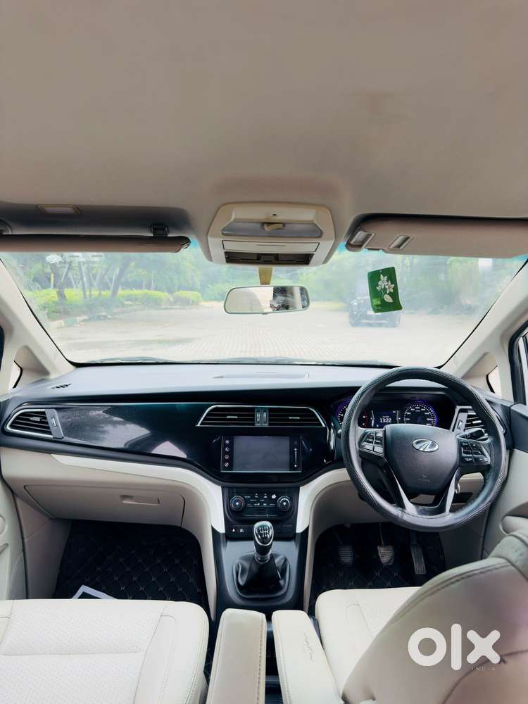 Mahindra Marazzo M8, 2020, Diesel