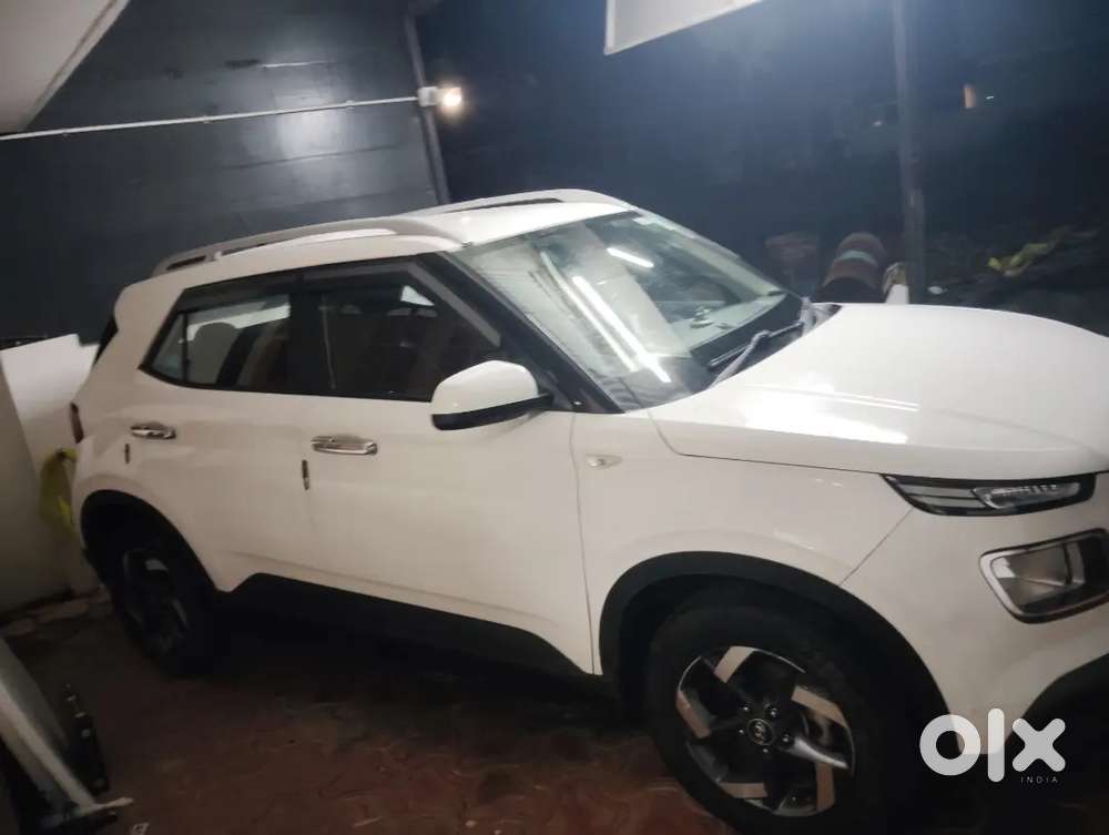 Hyundai Venue 2021 Petrol Manual Single Owner Used Car For Sale