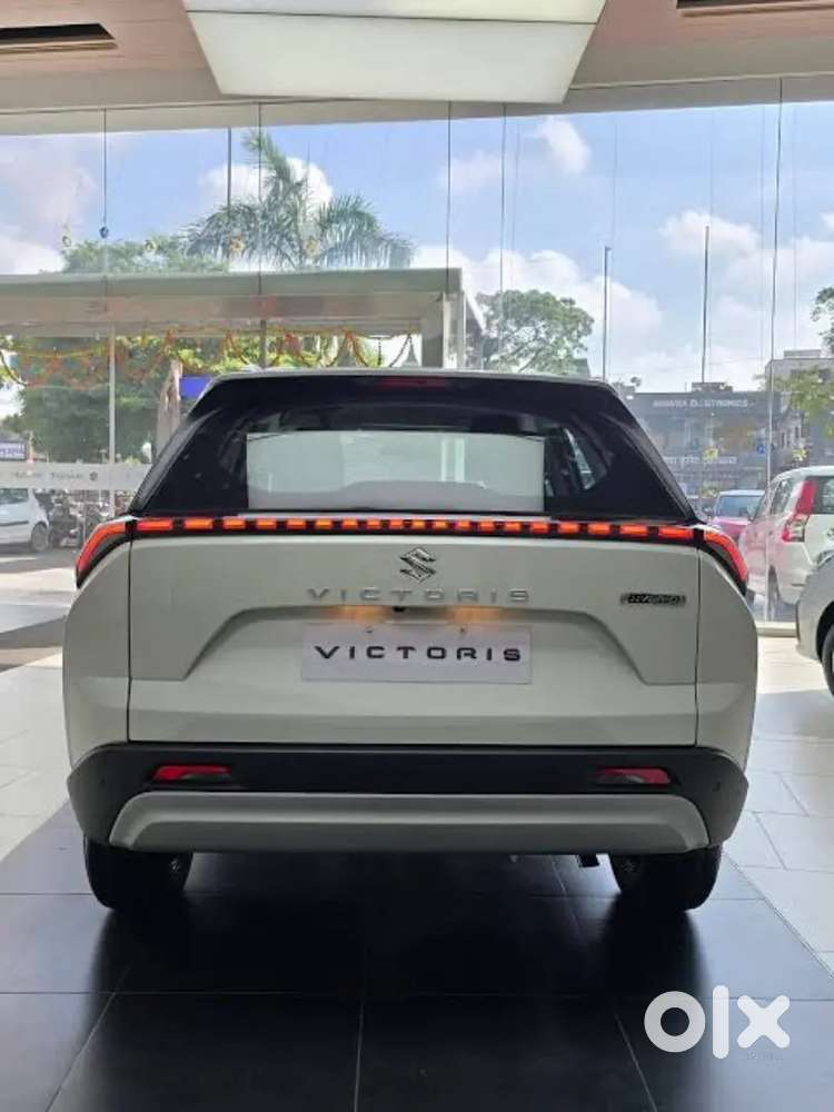 Maruti Suzuki Victoris Zxi 2025 Yearback
