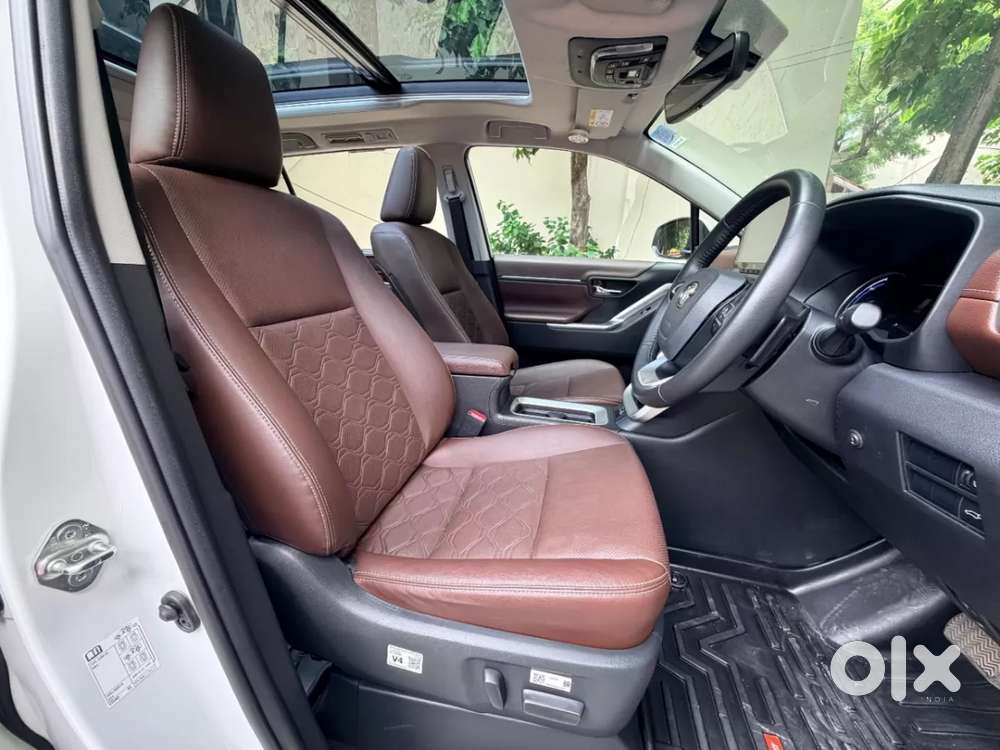 Toyota Innova Hycross, 2026, Petrol