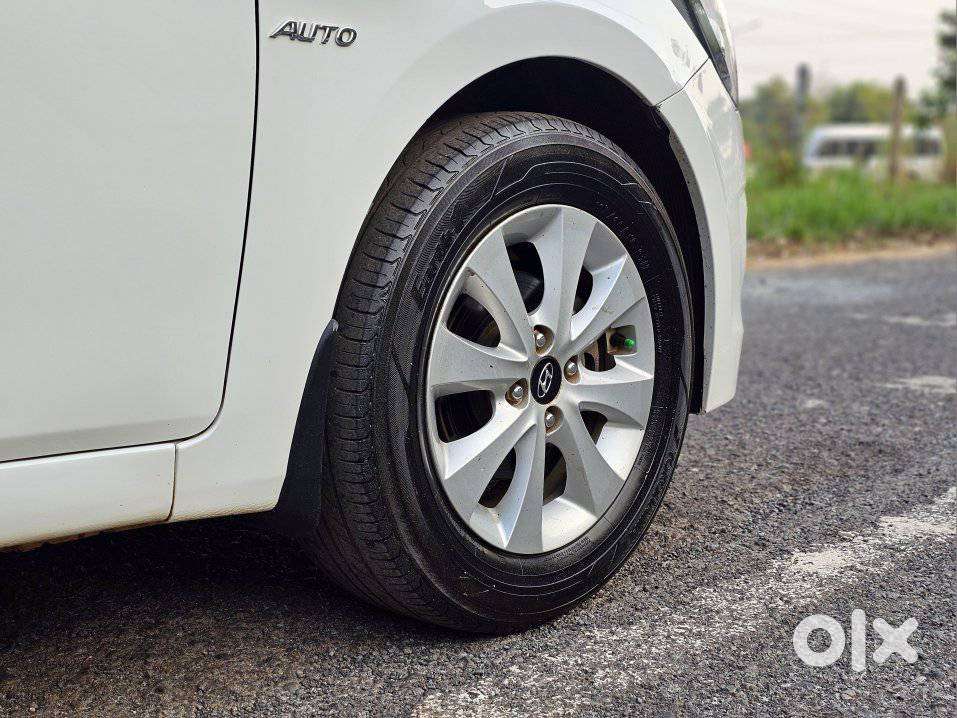 Hyundai Verna 1.6 S (o) Vtvt At, 2016, Petrol