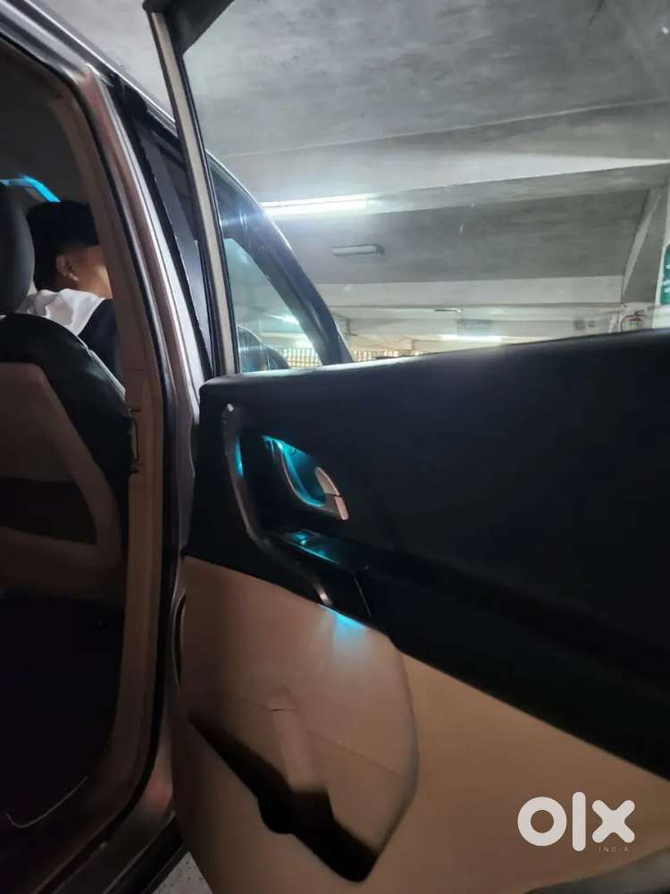 Mahindra Xuv500 Diesel 2016 Car