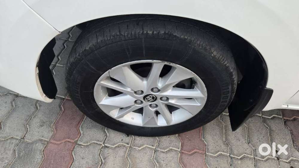Toyota Innova Crysta 2.8 Gx Automatic 7 Str, 2017, Diesel