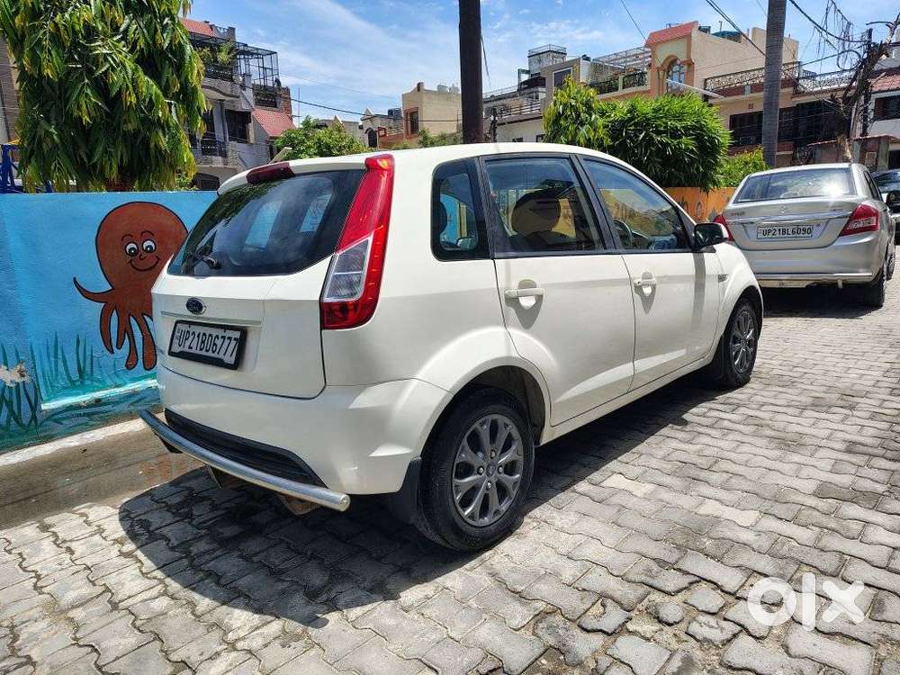 Ford Figo 2012-2015 Diesel Celebration Edition, 2015, Diesel
