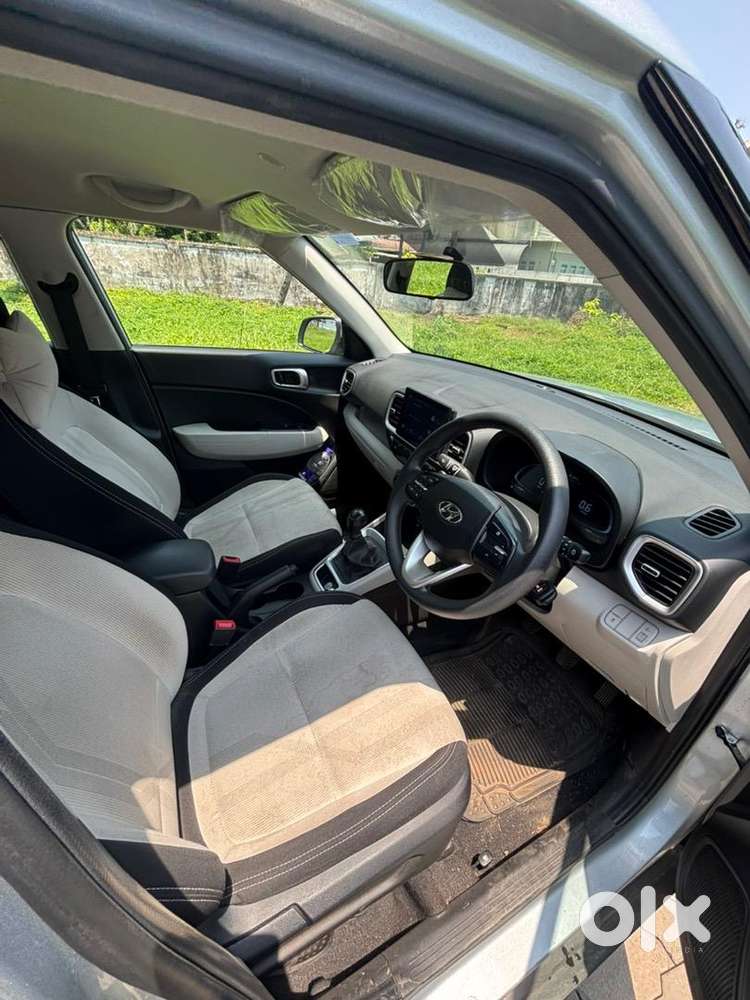 Hyundai Venue S 1.2 2022/23 Registration