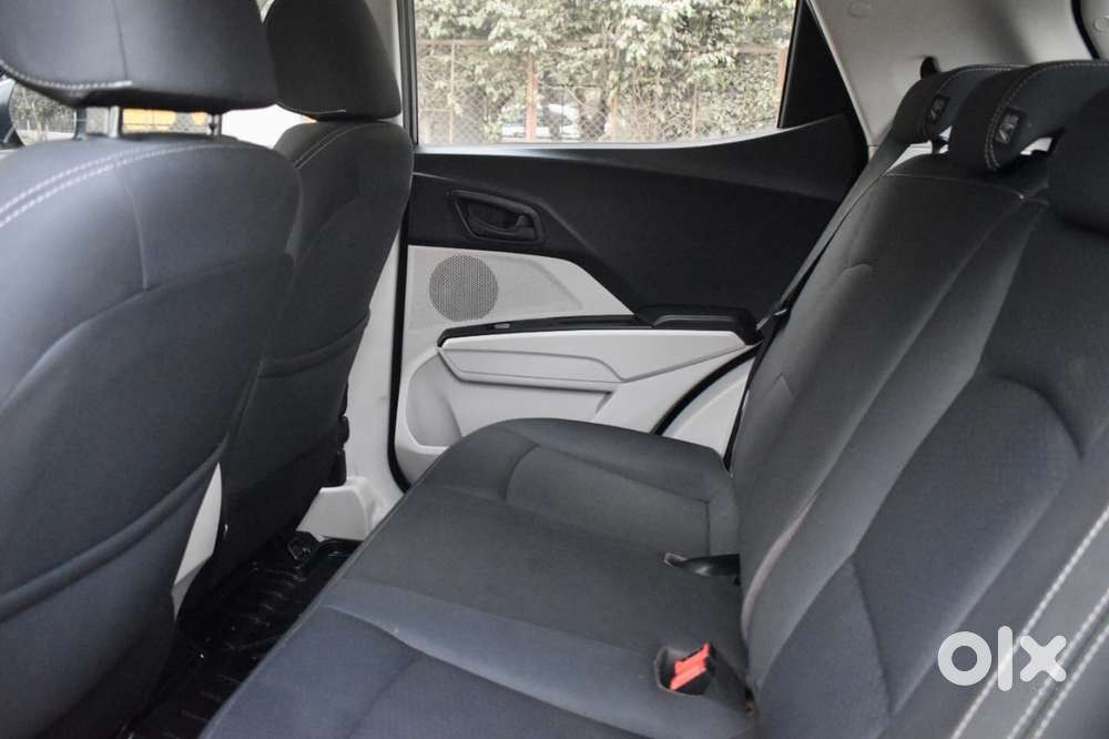 Mahindra Xuv300 W6 Amt Diesel, 2020, Diesel