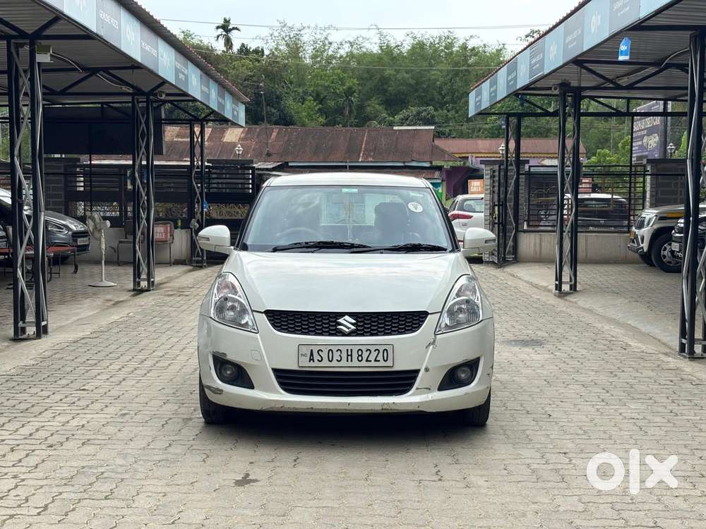 Maruti Suzuki Swift Vxi + Manual, 2012, Petrol