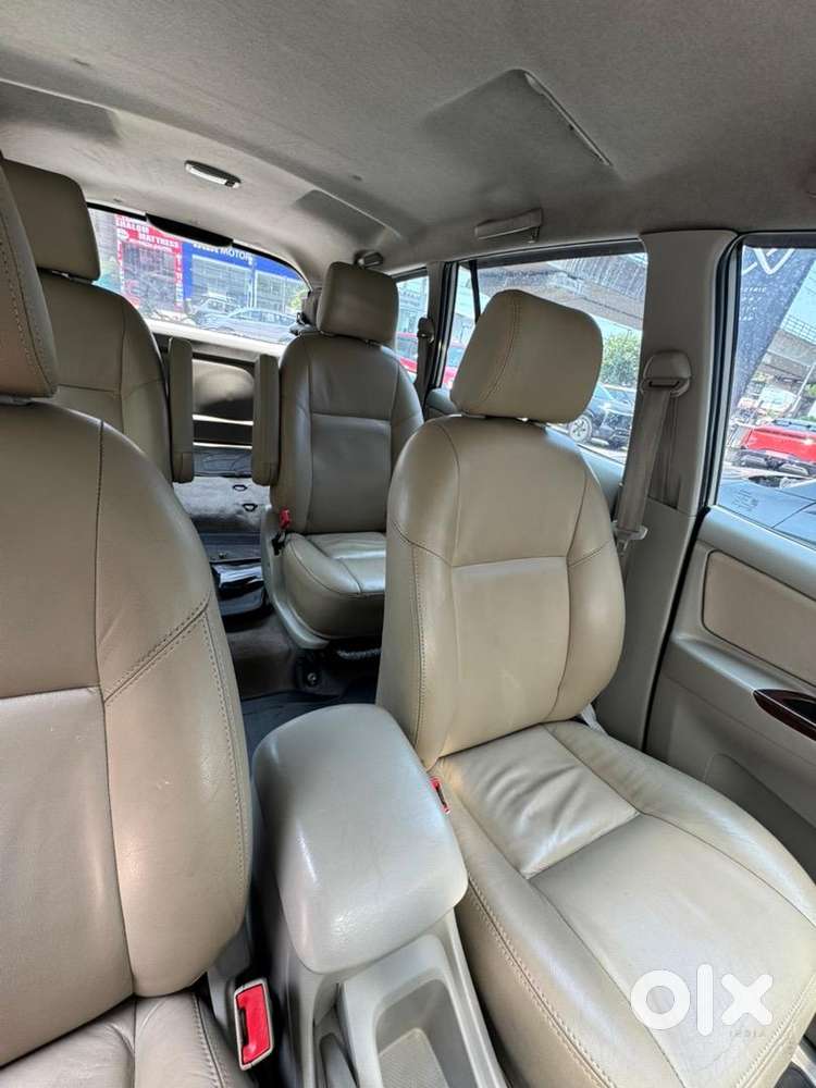 Toyota Innova 2013 Diesel Well Maintained