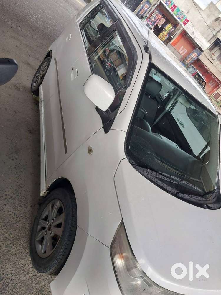 Maruti Suzuki Wagon R Stingray 2014 Petrol Well Maintained