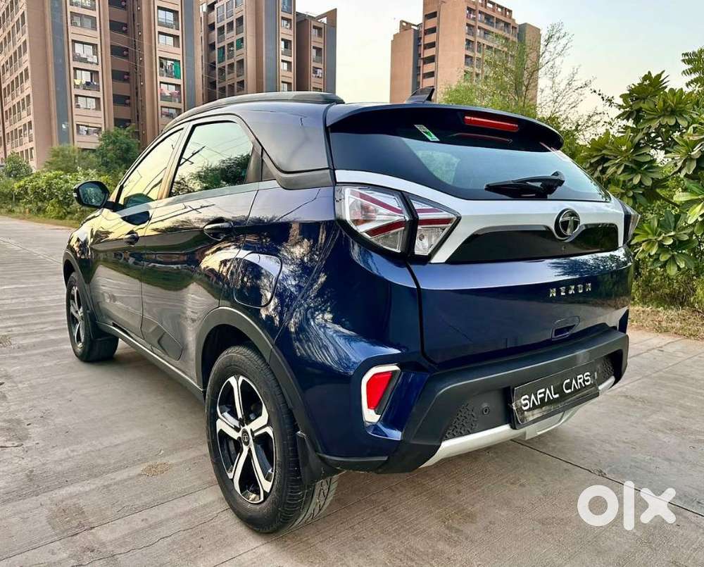Tata Nexon 1.2 Revotron Xza Plus Hs Dual Tone, 2022, Cng & Hybrids