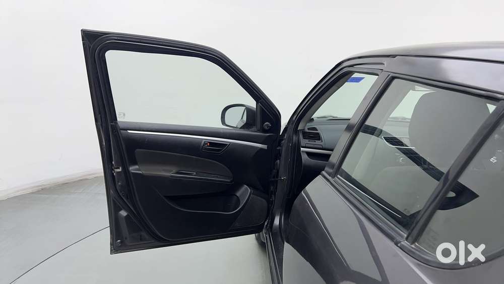 Maruti Suzuki Swift 1.2 Lxi (o), 2017, Petrol