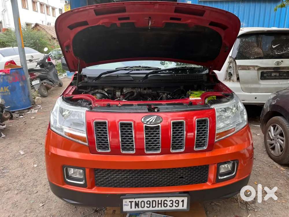 Mahindra Tuv 300 2018