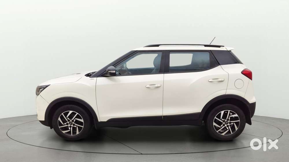 Mahindra Xuv300 W8 Option, 2023, Petrol