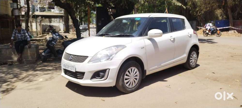 Maruti Suzuki Swift Vxi + Manual, 2015, Petrol