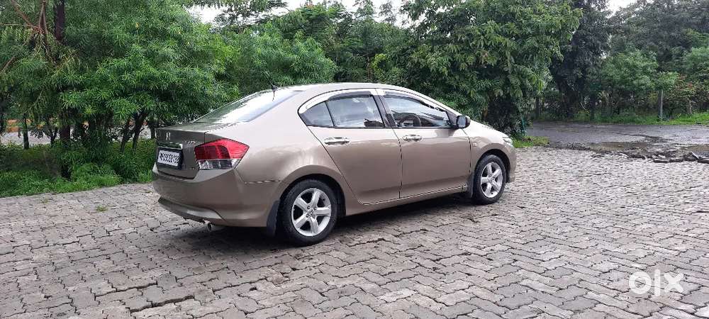 Pure Petrol Honda City V Top Model