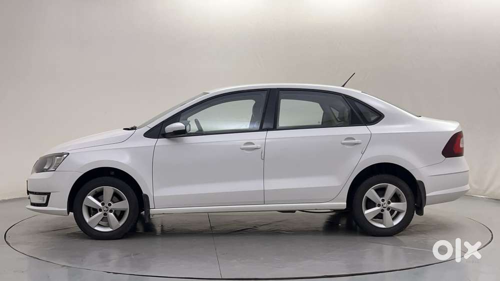 Skoda Rapid 2011-2013 1.6 Mpi Ambition, 2016, Petrol