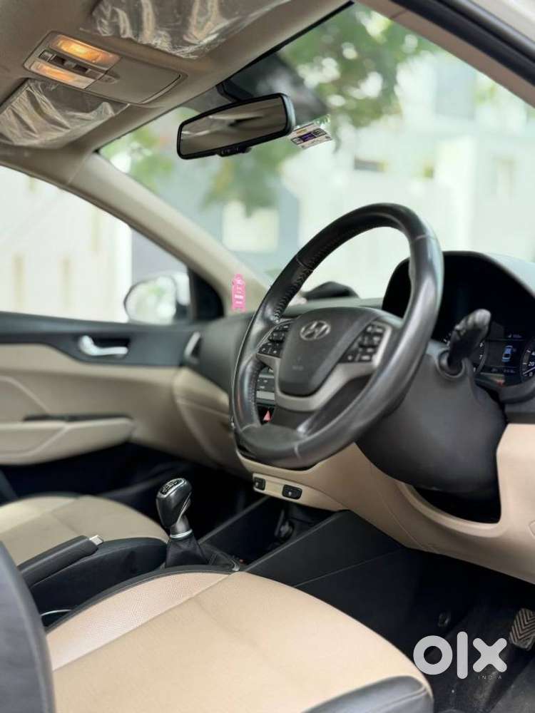 Hyundai Verna 1.6 Sx (o) Vtvt, 2019, Petrol
