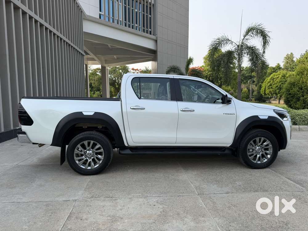 Toyota Hilux High Diesel Turbo Automatic, 2025, Diesel