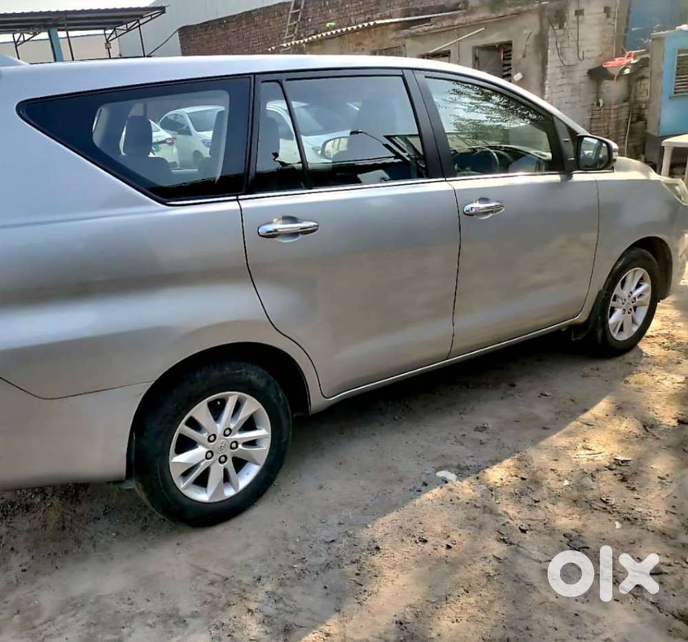 Toyota Innova Crysta 2.7 Vx Mt, 2020, Petrol