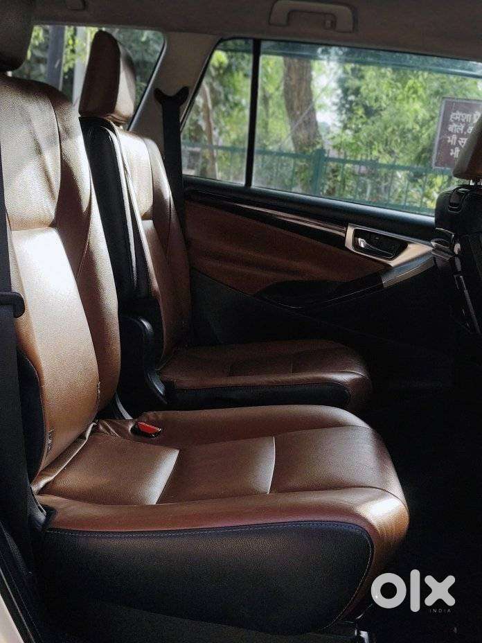 Toyota Innova Crysta 2.4 Gx Limited Edition 7 Str, 2017, Diesel