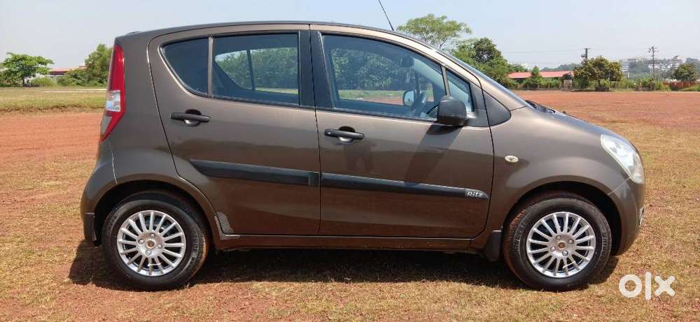Maruti Suzuki Ritz Vxi, 2011, Petrol