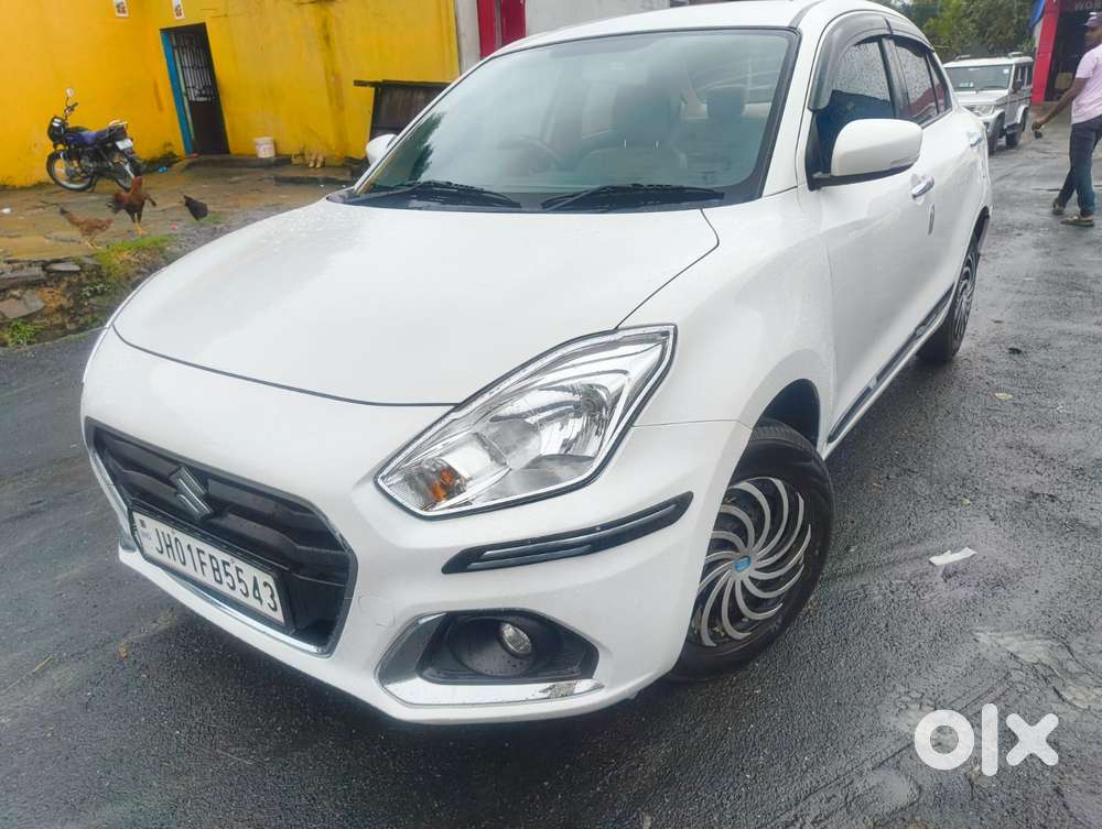Maruti Suzuki Dzire 1.2 Vxi, 2023, Petrol